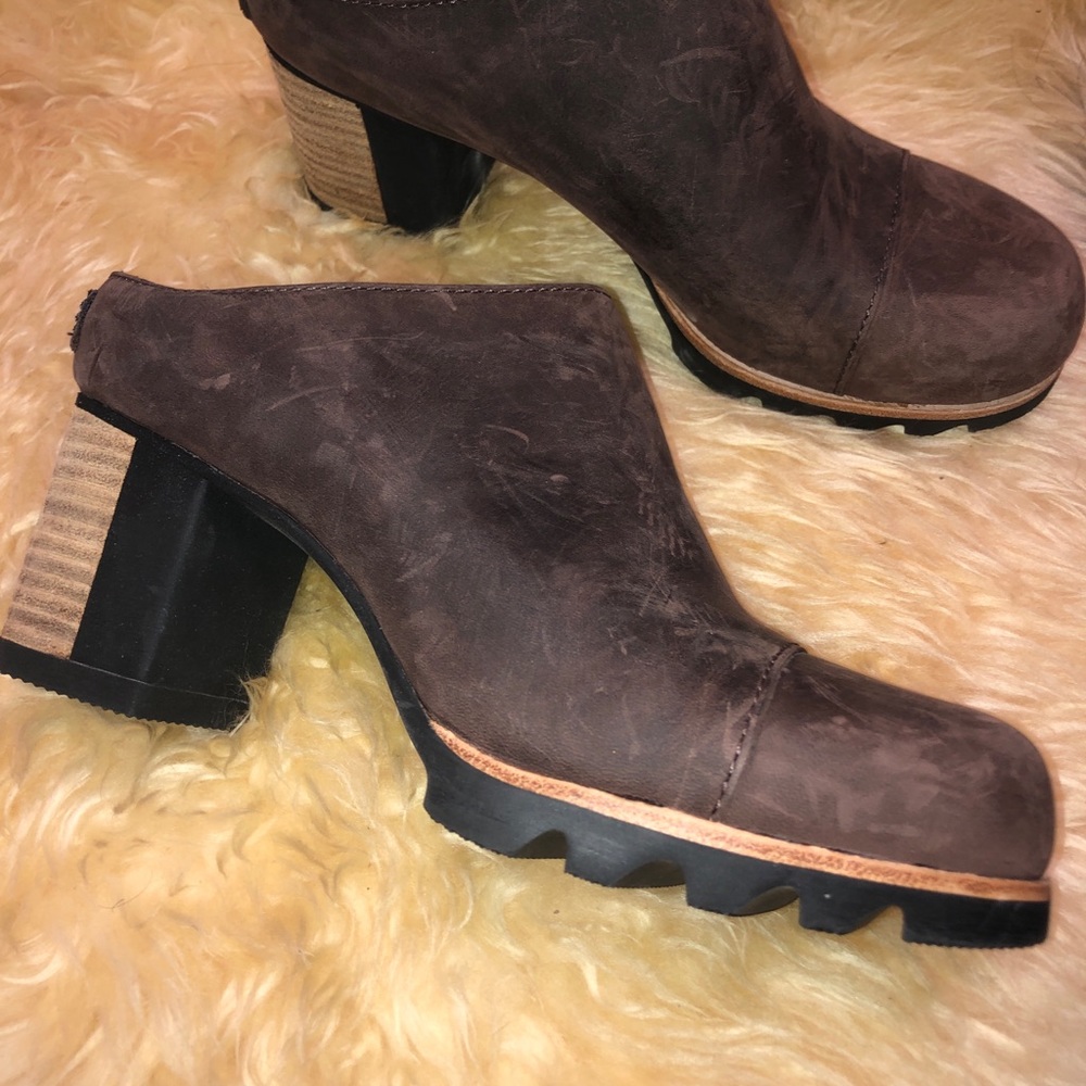 Mule Sorel size 6
